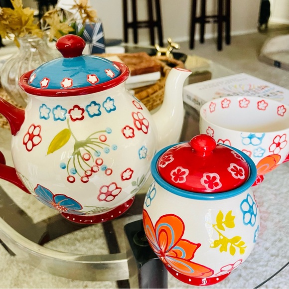 Dutch Wax Vibrant Floral Tea Set by Coastline Imports Red Accents - Picture 8 of 10